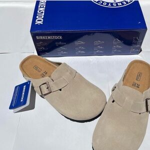 Birkenstock Light Tan Suede Clogs